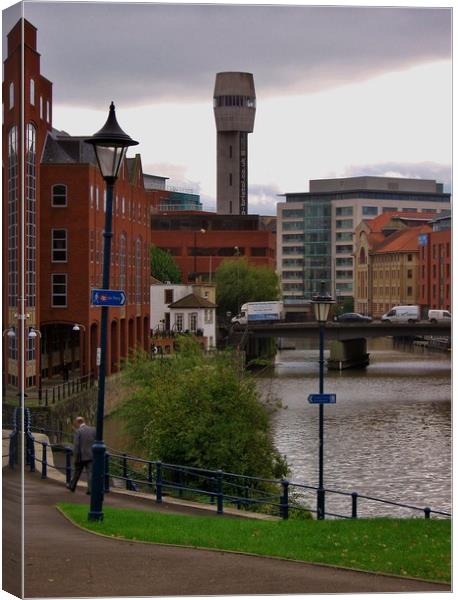 The Shot Tower, Bristol. Canvas Print by Heather Goodwin