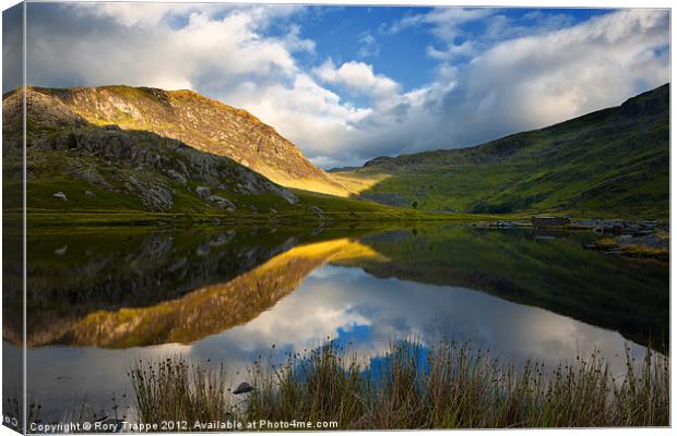 Cwmorthin - A fishermans view Canvas Print by Rory Trappe