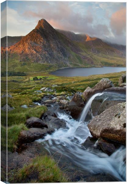 Tryfan Canvas Print by Rory Trappe