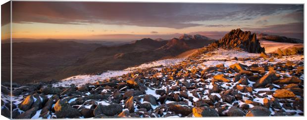 Castell y Gwynt Canvas Print by Rory Trappe