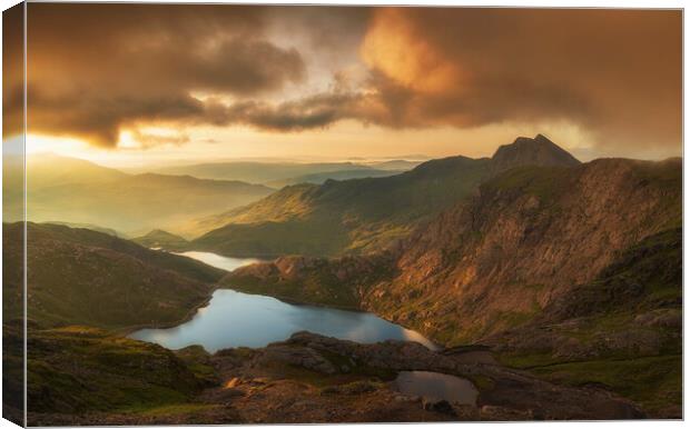 View from the PYG track Canvas Print by Rory Trappe