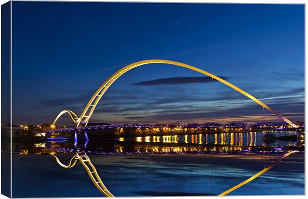Infinity Bridge Reflection. Canvas Print by Kevin Tate
