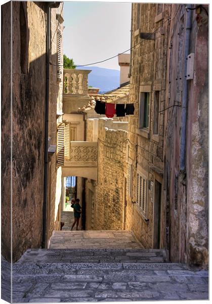 Korcula Alleyway Canvas Print by Tom Gomez