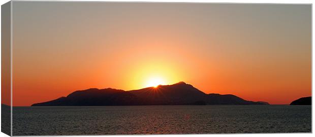 Bay of Naples Sunset Canvas Print by Tom Gomez