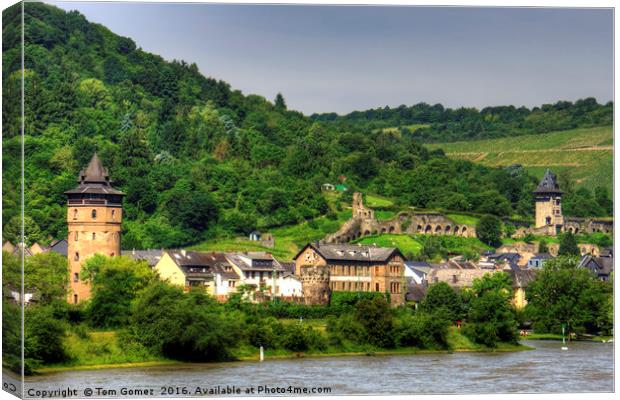 Oberwesel Ringmauer Canvas Print by Tom Gomez