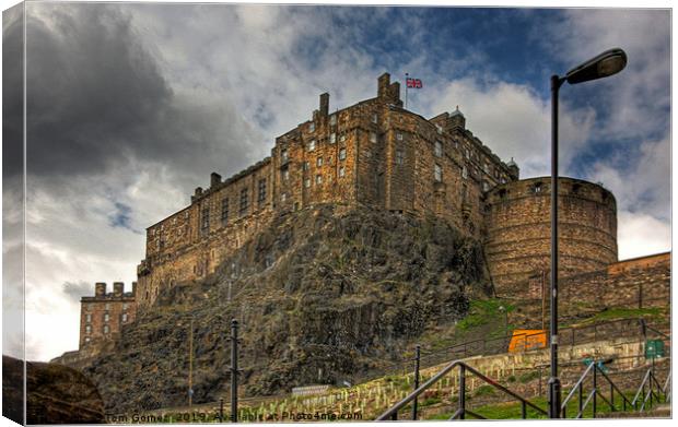 The Castle from the Grassmarket Canvas Print by Tom Gomez