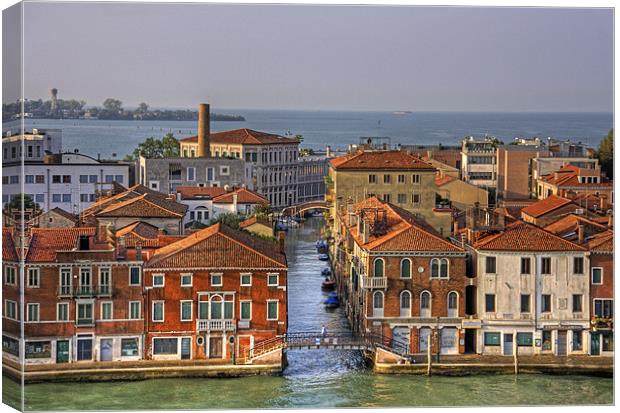 Ponte Picolo Canvas Print by Tom Gomez