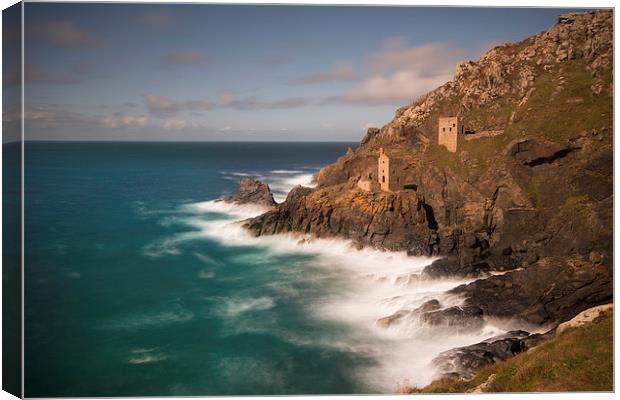 botallack mines  levant cornwall Canvas Print by Eddie John