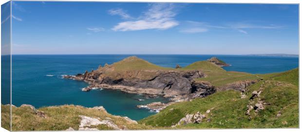 The rumps at pentire point Cornwall Canvas Print by Eddie John