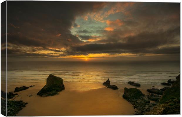 Sunset at Bedruthan steps Cornwall  Canvas Print by Eddie John