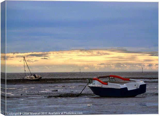 Lytham St Annes. Canvas Print by Lilian Marshall