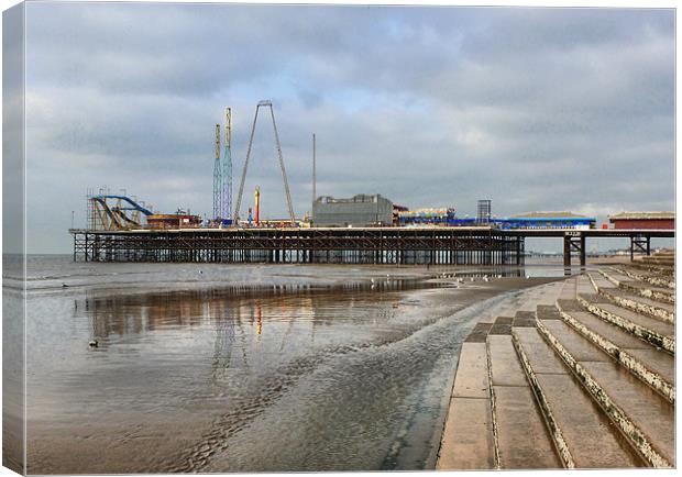 South Pier Blackpool. Canvas Print by Lilian Marshall