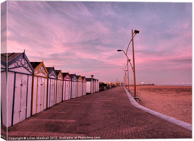 Great Yarmouth Beach Huts. Canvas Print by Lilian Marshall