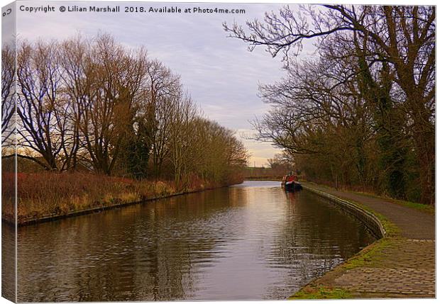 Lancaster Canal, Garstang.  Canvas Print by Lilian Marshall