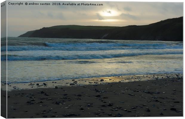 GETTING DUSK Canvas Print by andrew saxton