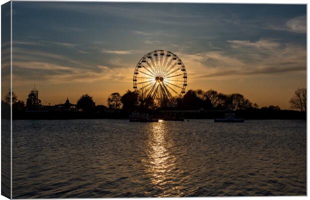 Southport Ferris Wheel Canvas Print by Roger Green