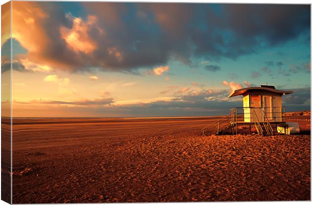 Ainsdales Baywatch Canvas Print by Roger Green