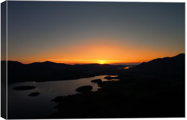 Derwentwater Sunset Canvas Print by Roger Green