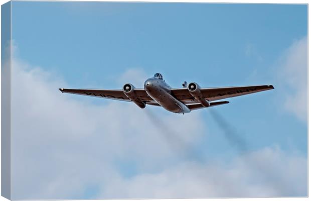 Canberra XH 134  Canvas Print by Roger Green