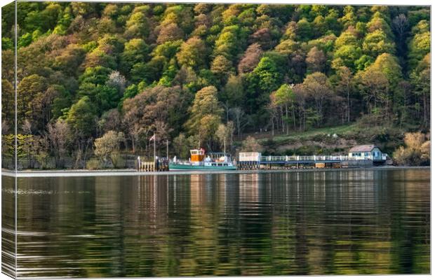 Ullswater Steamer "Western Belle" Canvas Print by Roger Green