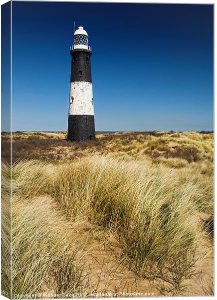 Spurn Lighthouse Canvas Print by Richard Peck