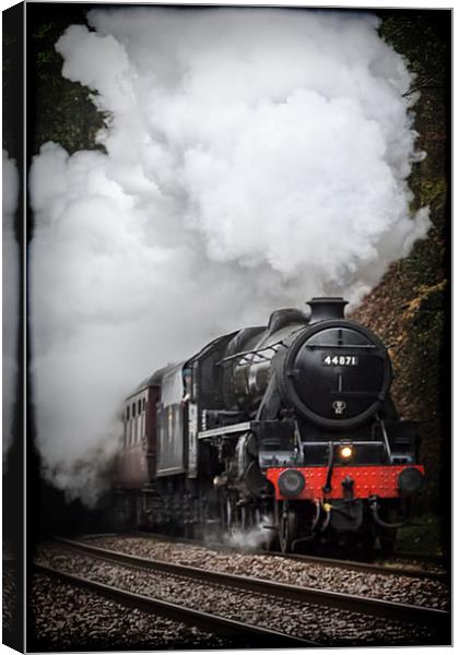 Mid Wales Steam Locomotive. Canvas Print by Becky Dix