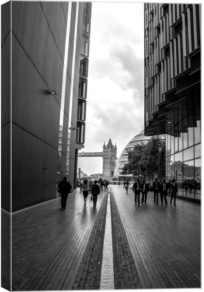 Through the heart of the City.  Canvas Print by Becky Dix