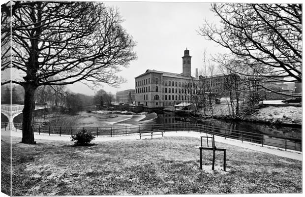 salts mill saltaire west yorkshire Canvas Print by simon sugden