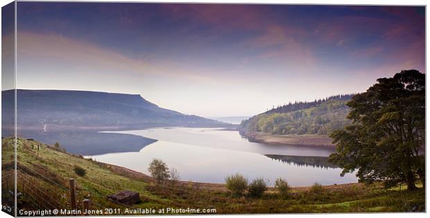 Before the sunrise at Ladybower Canvas Print by K7 Photography