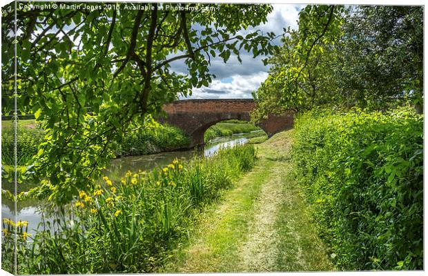  Middle Bridge at Gringley on the Hill Canvas Print by K7 Photography