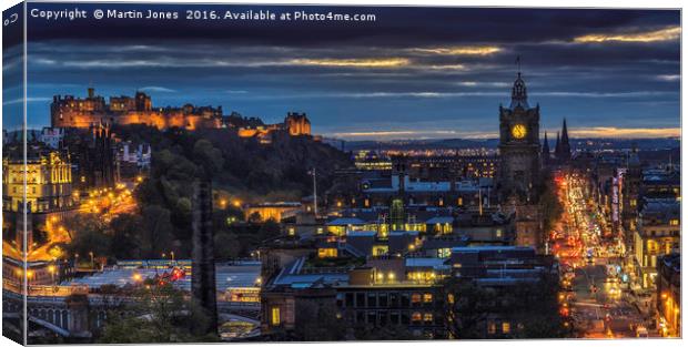 Evening comes to Edinburgh Canvas Print by K7 Photography