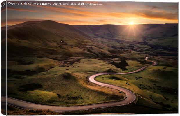 The Road From Edale Snakes its way up to Mam Tor. Canvas Print by K7 Photography