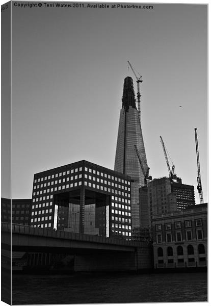 Number 1 London Bridge & Shard Canvas Print by Terri Waters