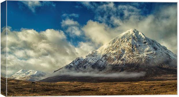 Buachaille etive mor Canvas Print by Geo Harris