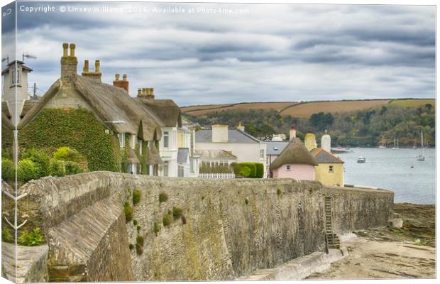 Cottages On The Sea Front Canvas Print by Linsey Williams