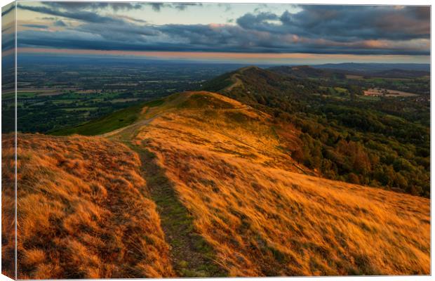 Malvern Hills Worcestershire Herefordshire  Canvas Print by J.Tom L.Photography