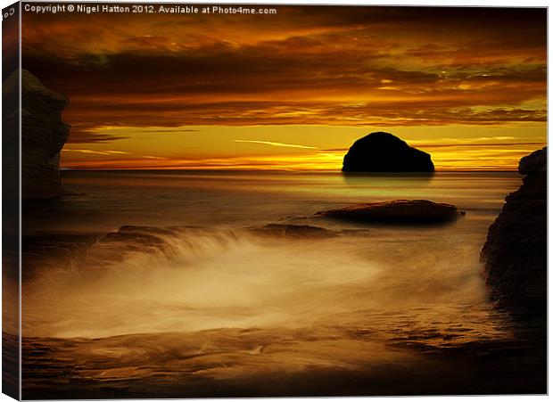 Trebarwith Strand at Sunset Canvas Print by Nigel Hatton