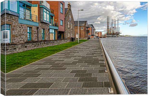 Riverside Walk Dundee Canvas Print by Valerie Paterson