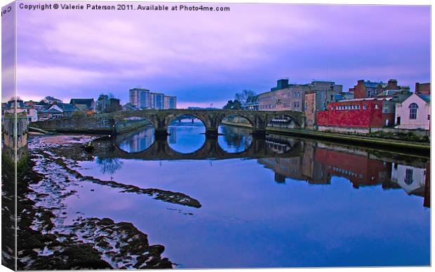 The Auld Brig Canvas Print by Valerie Paterson
