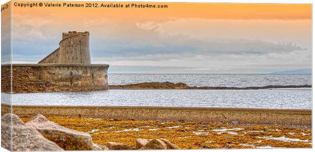 Saltcoats  Bay Canvas Print by Valerie Paterson