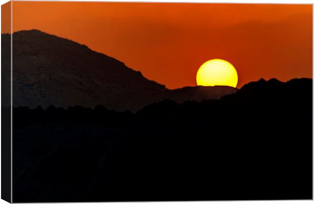 Muscat Sunset Canvas Print by Valerie Paterson