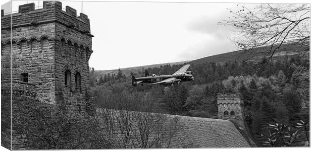 Lancaster PA474 at the Derwent Dam black and white Canvas Print by Gary Eason