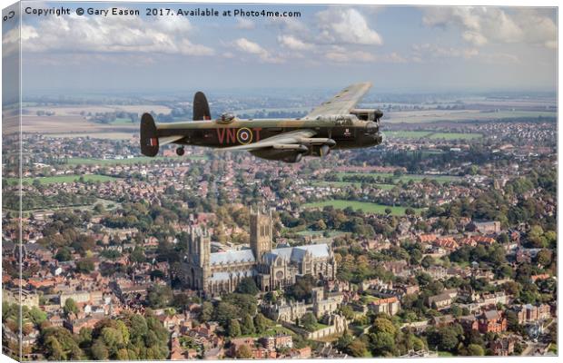 "City of Lincoln" VN-T over the city of Lincoln Canvas Print by Gary Eason