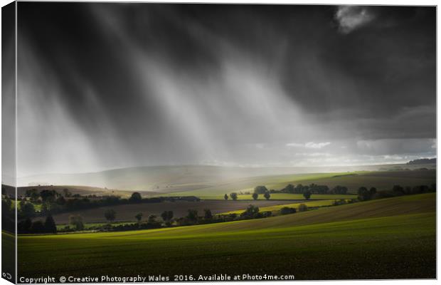 The Ridgeway in the Wiltshire landscape Canvas Print by Creative Photography Wales