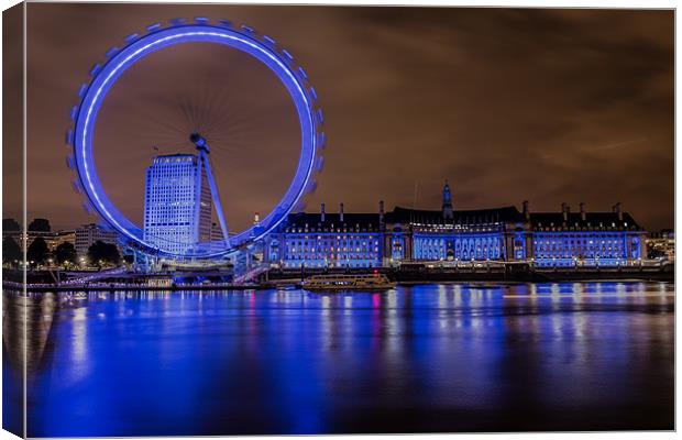 Spinning The Night Away Canvas Print by Paul Shears Photogr