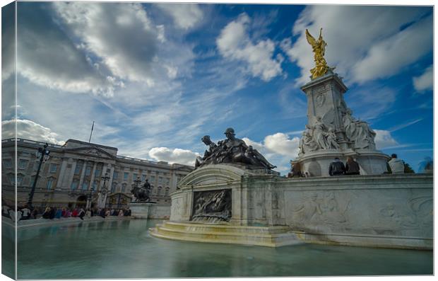 Victoria Memorial Canvas Print by Jonah Anderson Photography