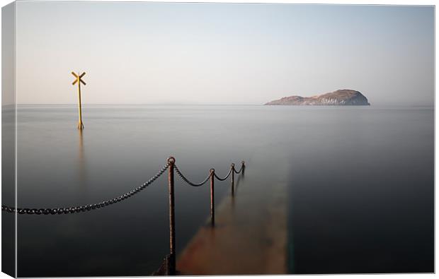 North Berwick pier Canvas Print by Grant Glendinning