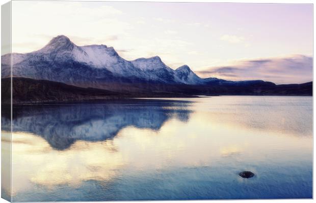 Ben Loyal Dawn Canvas Print by Derek Beattie