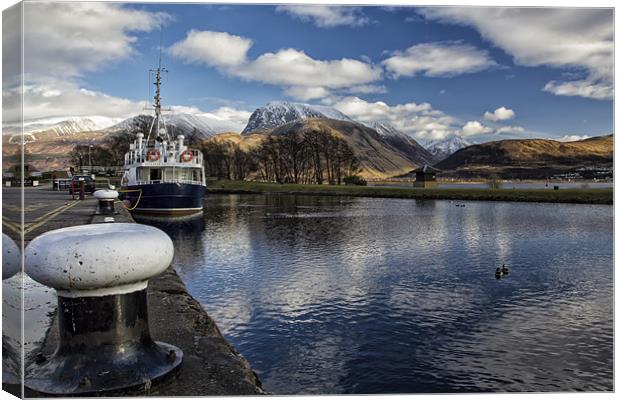 Ben Nevis and the Caledonian Canal Canvas Print by Derek Beattie