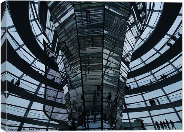 Reichstag dome Canvas Print by Jo Beerens